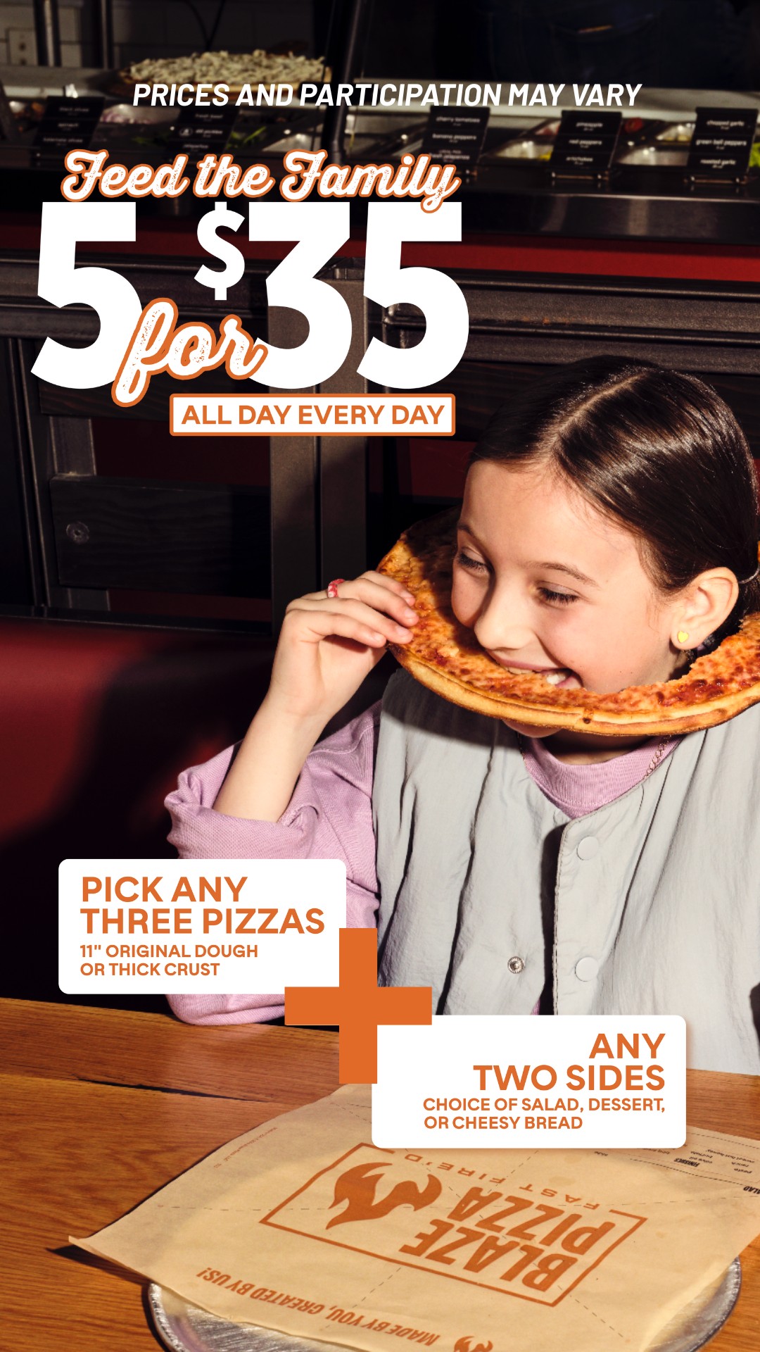 Creatività dell'annuncio Facebook di Blaze Pizza: Your family’s favorites-starting at $35. 🔥