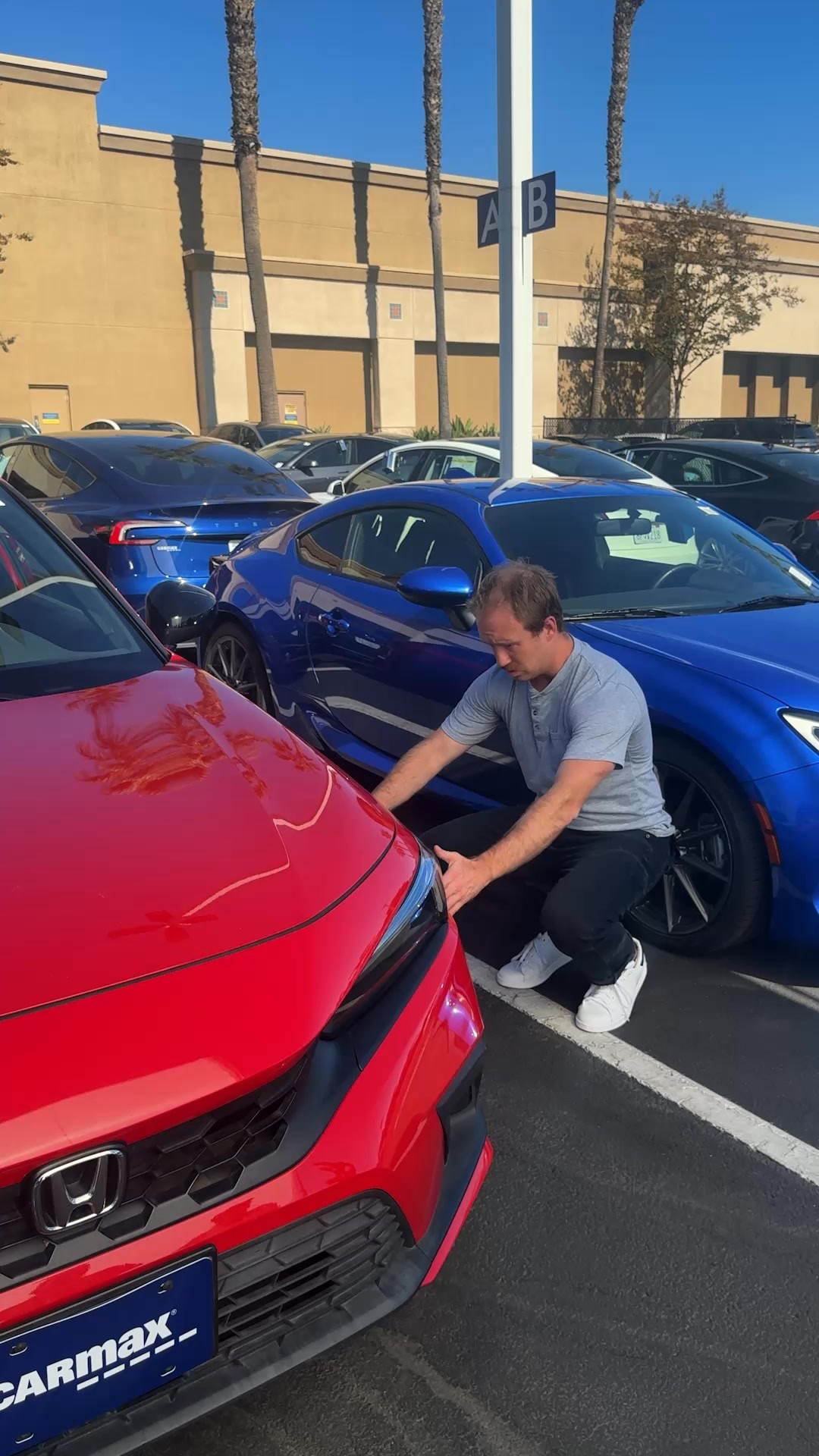 Creatividad del anuncio en video de Facebook de CarMax: Wanna shop CarMax Certified quality cars?