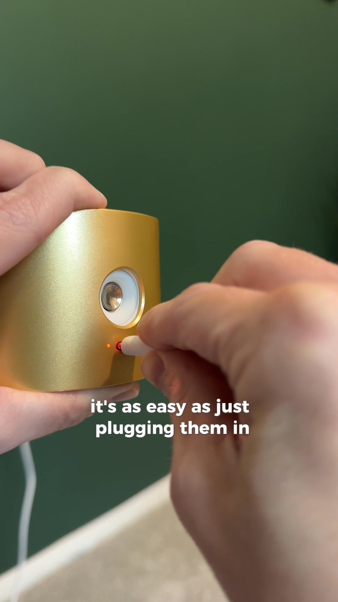 GlowRight Facebook video ad creative: “Never Thought I'd Love a Light This Much!” 💡